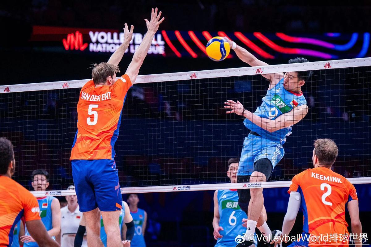 中国男排力克荷兰队,勇夺世界男排联赛胜利 中国男排力克荷兰队,勇夺世界男排联赛胜利