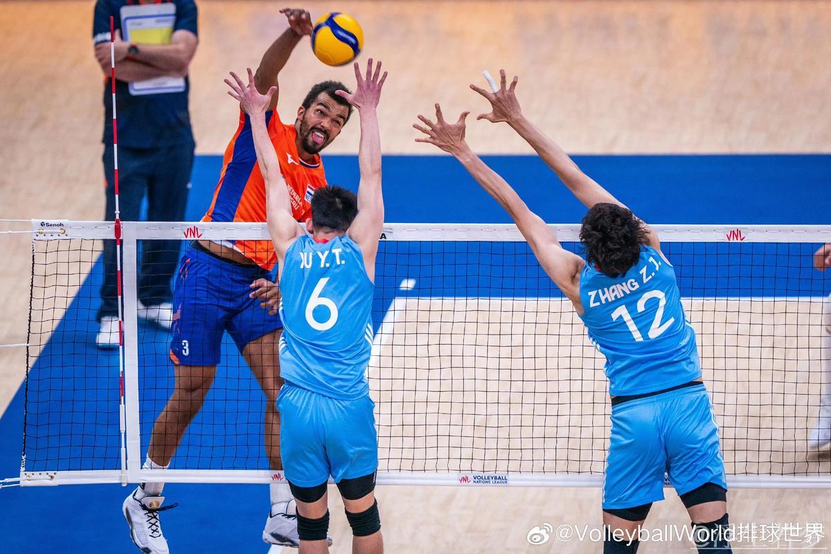 中国男排力克荷兰队,勇夺世界男排联赛胜利 中国男排力克荷兰队,勇夺世界男排联赛胜利