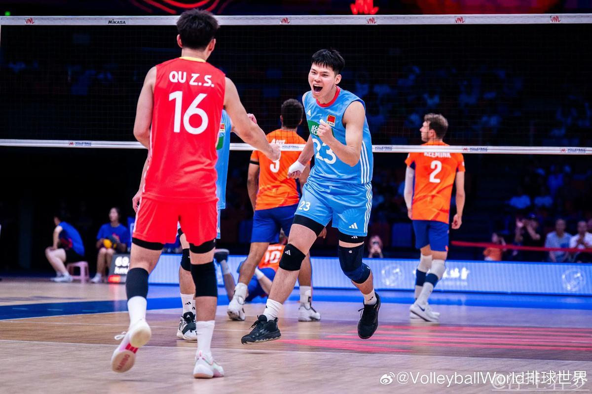 中国男排力克荷兰队,勇夺世界男排联赛胜利 中国男排力克荷兰队,勇夺世界男排联赛胜利